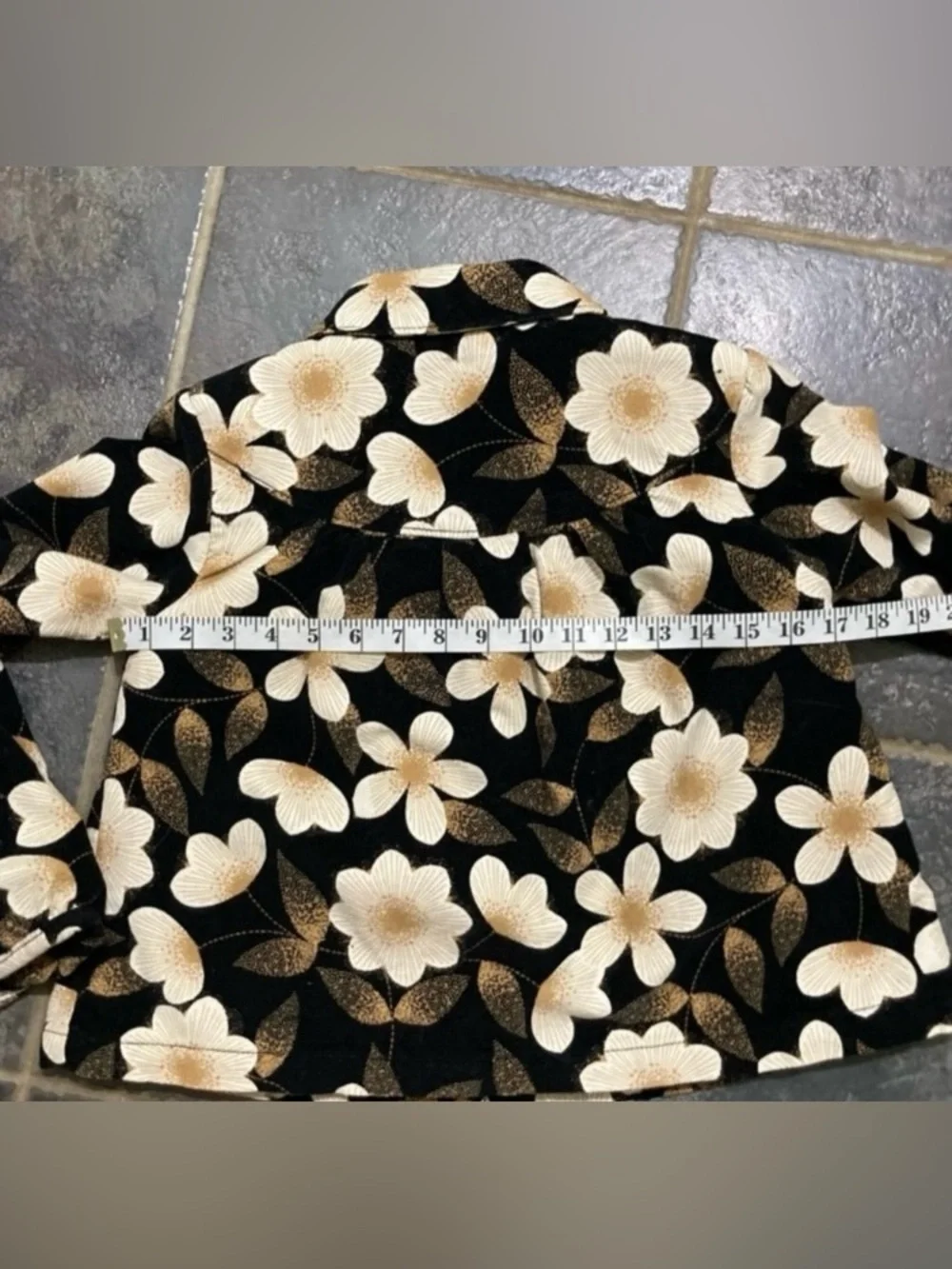 GAP Kids Black Quilted Jacket With Floral Print Girls Size 12